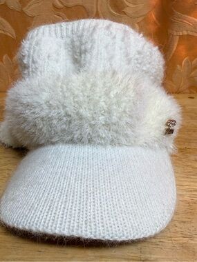 Women’s winter white knit Visor cap acrylic solid Faux Fur ear flap one size